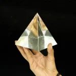 Crystal Pyramid, स्फटिक पिरामिड
