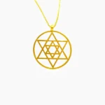 Gold Star Necklace (गोल्ड स्टार लॉकेट)