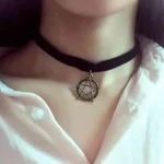 Choker Necklace (चोकर लॉकेट)