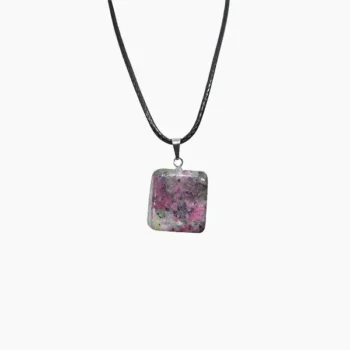 Stichtite Pendant (स्टिचटाइट लॉकेट)