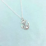 Anchor Charm Locket (ऐंकर चार्म लॉकेट)
