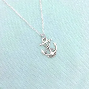 Anchor Charm Locket (ऐंकर चार्म लॉकेट)