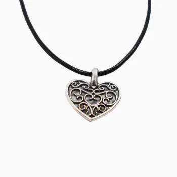 Designer Heart Charm Pendant (दिल चार्म लॉकेट)