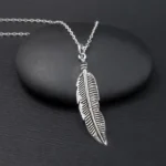 Feather Charm Pendant (पंख चार्म लॉकेट)
