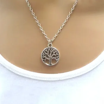 Hollow Tree Charm Pendant (होलो ट्री चार्म लॉकेट)