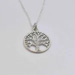 Hollow Tree Charm Pendant (होलो ट्री चार्म लॉकेट)