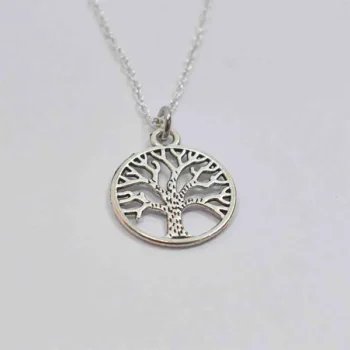 Hollow Tree Charm Pendant (होलो ट्री चार्म लॉकेट)