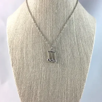 Musical Note Charm Pendant (संगीत नोट चार्म लॉकेट)