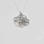 Rose Charm Pendant (गुलाब चार्म लॉकेट)