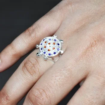 Round Tortoise Ring (गोल कछुआ अंगूठी)