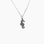 Seahorse Charm Pendant (समुद्री घोड़े लॉकेट)