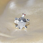 Small Shell Tortoise Ring (छोटे शैल कछुए की अंगूठी)