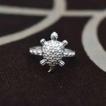 Tortoise Ring (कछुआ अंगूठी)