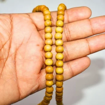 White Chandan Mala (सफ़ेद चंदन माला)