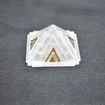 Pyramid Silver White, White Pyramid, Greyish White Pyramid