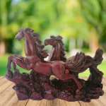 Red Horses (लाल घोड़े)