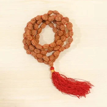 3 Mukhi Rudraksha Mala (तीन मुखी रुद्राक्ष माला)