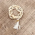 Safed Gunja Mala (सफ़ेद गूंजा माला)