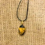 Cats Eye Pendant (लहसुनिया लॉकेट)