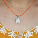 Stylish Pendant (स्टाइलिश पेंडेंट)