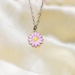 Pink Sunflower Pendant (सूरजमुखी लॉकेट)