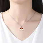 Rainbow Pendant (इंद्रधनुष लॉकेट)