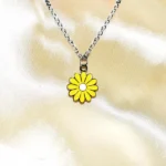 Yellow Sunflower Pendant (सूरजमुखी लॉकेट)