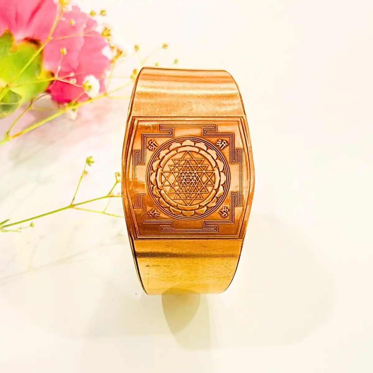 Shri Yantra Kada