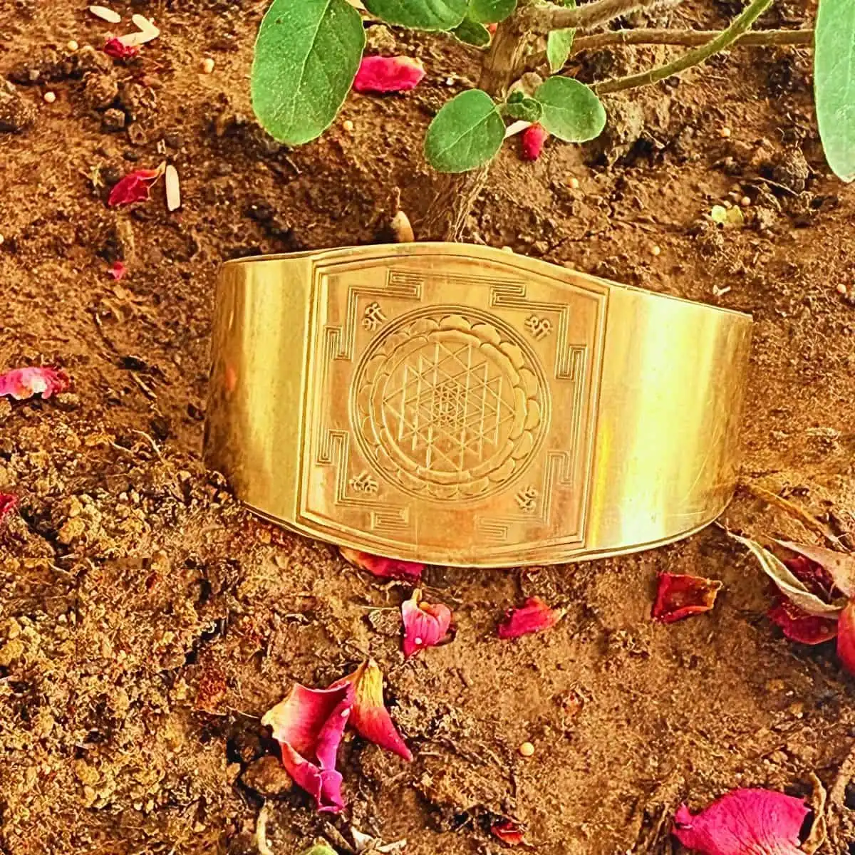 Shri Yantra Kada