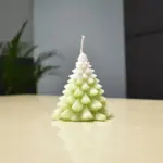 Christmas Tree Candle (क्रिसमस ट्री मोमबत्ती)