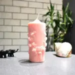 Flower Pillar Candle (फ्लावर पिलर मोमबत्ती)