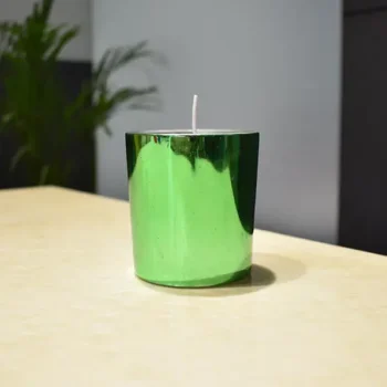Green Glass Jar Candle (ग्रीन गिलास जार मोमबत्ती)
