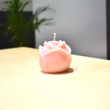 Rose Candle (गुलाब मोमबत्ती)