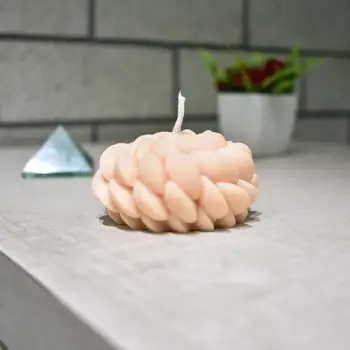 Santa Ana Flower Candle (सांता एना फ्लावर मोमबत्ती)