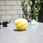 Spiral Ball Candle (स्पाइरल बॉल मोमबत्ती)