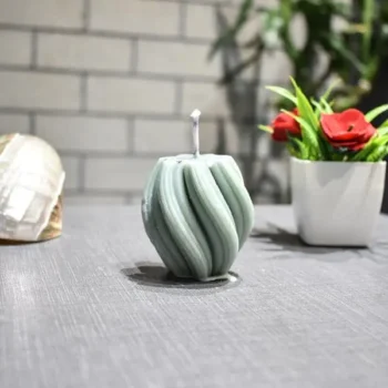 Swirl Candle (स्विरल मोमबत्ती)