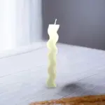 Wave Pillar Candle (वेव पिलर मोमबत्ती)