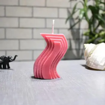 Wave Shape Candle (वेव शेप मोमबती)